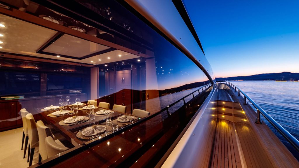 Ponant, le choix du luxe : pourquoi ces croisières sont l’ultime expérience maritime ?